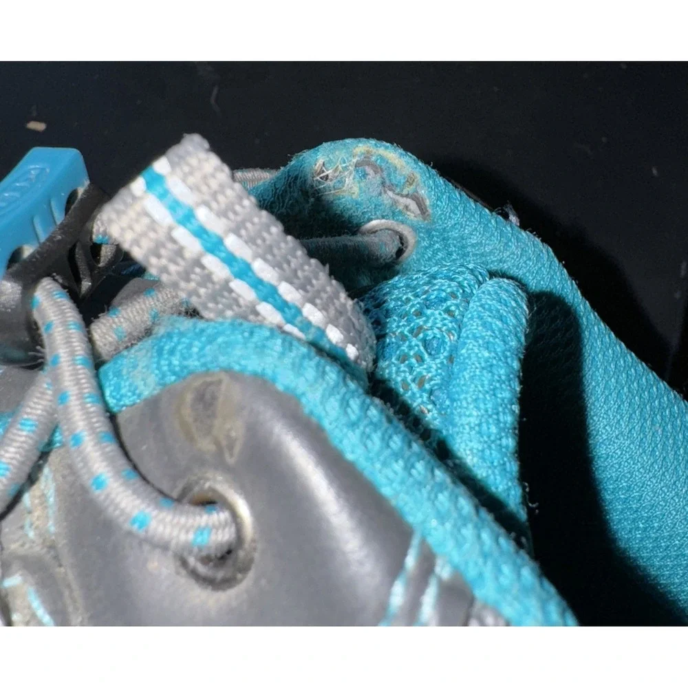 Keen Targee II Mid Waterproof Hiking Boots Teal Gray Unisex Youth Sz 4 Outdoors